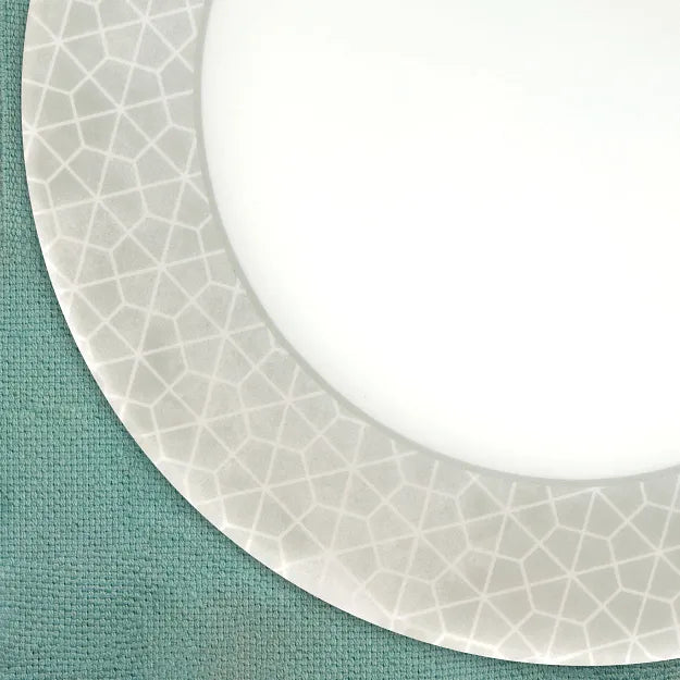 upclose photo of Knox dinnerplate