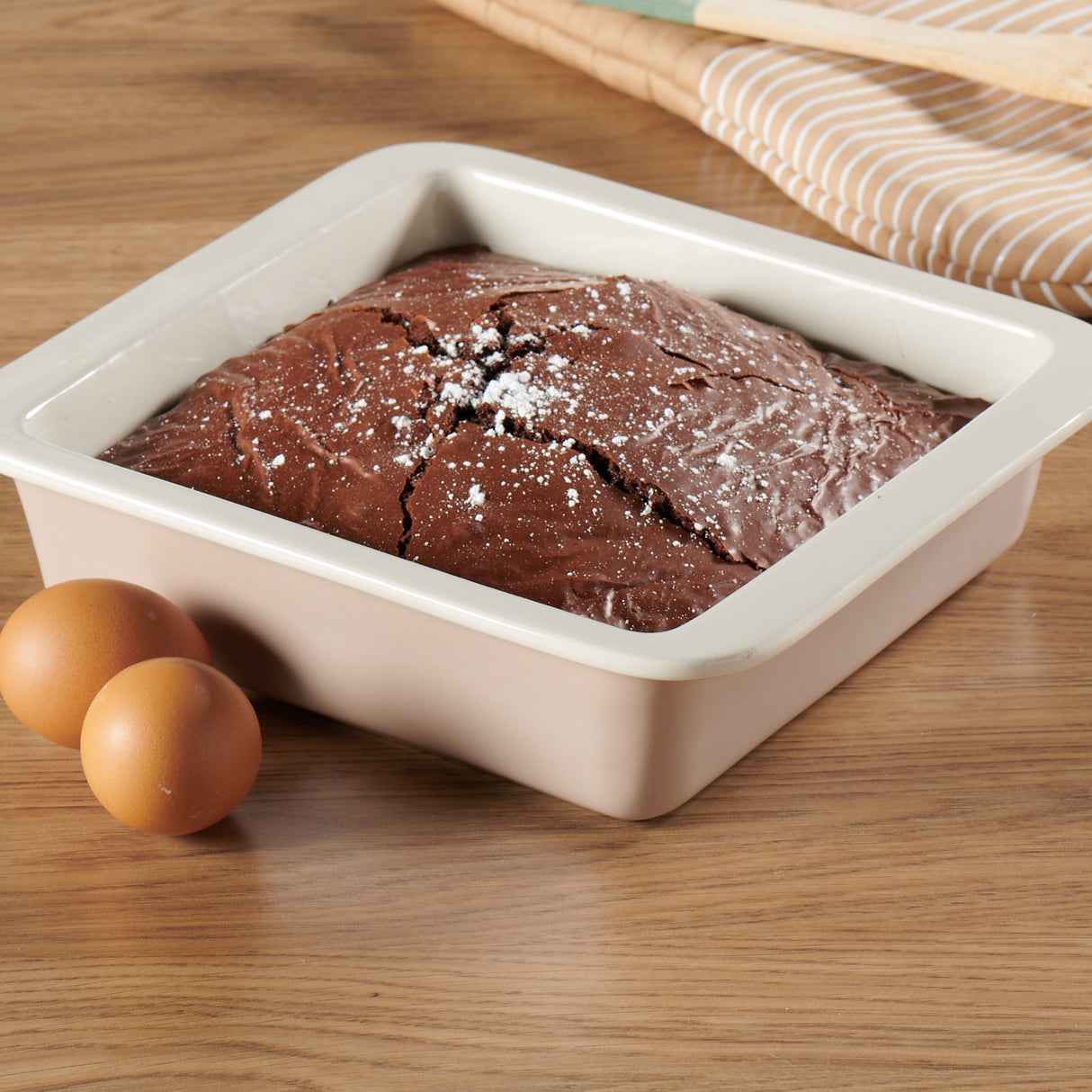 CorningWare® Contour Walnut 9x9" Square Pan