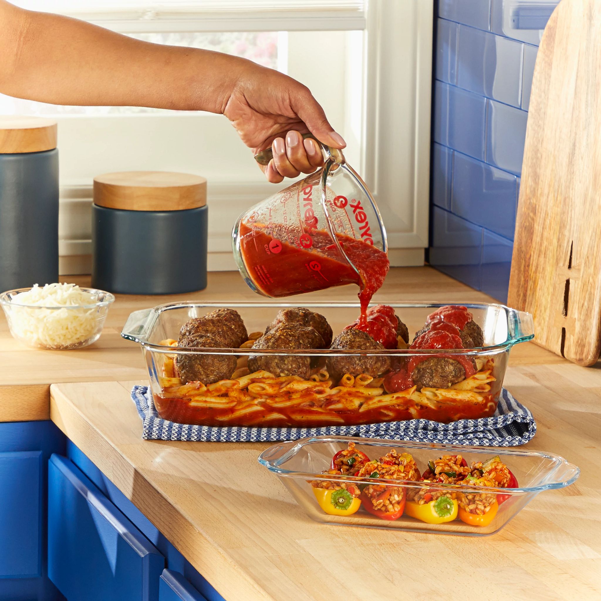 Pyrex 9 x 13 Deep Oblong Baking Dish