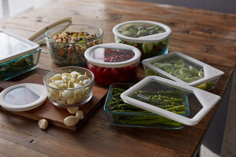  Ultimate 10-piece Storage Set with Food in Dishes on the table