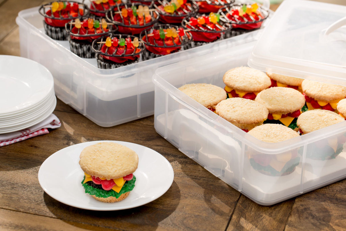  Snap 'N Stack® Enter-Tainers with appetizers inside